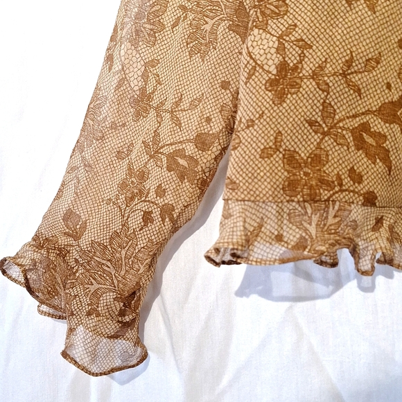 3/$20-Silk Boho Floral Blouse, Gold, Ruffles, Long Sleeves, ICE brand - Picture 4 of 13